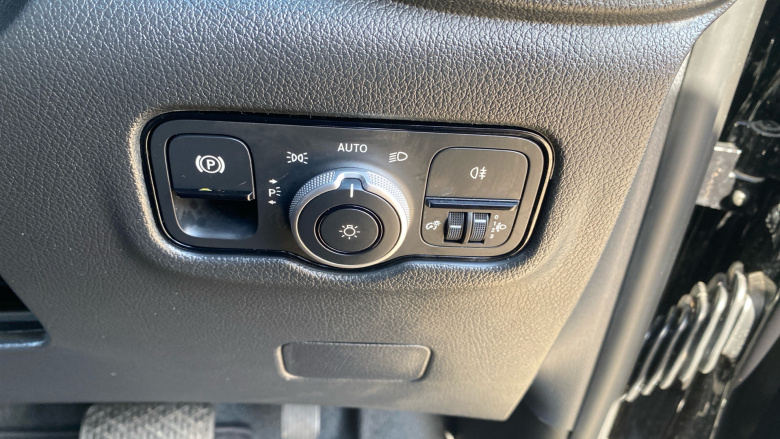 Mercedes-Benz Vito Tourer L3 Diesel Rwd 114 CDI Pro 9-Seater 9G-Tronic